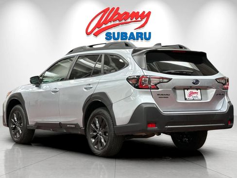Used 2025 Subaru Outback Onyx Edition AWD/4WD image 7