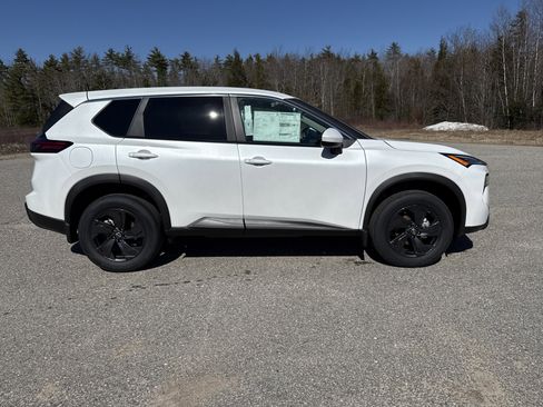 New 2026 Nissan Rogue SV AWD/4WD image 8