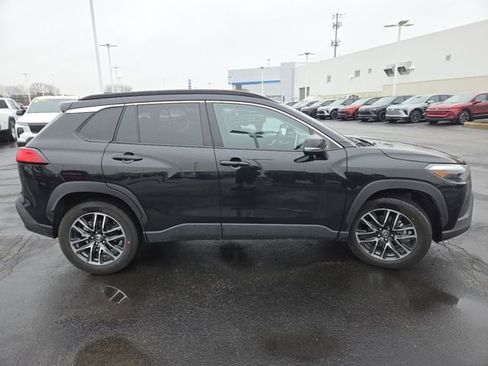 Used 2026 Toyota Corolla Cross XLE w/ Convenience Package image 18