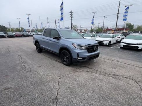 New 2026 Honda Ridgeline Black Edition image 2