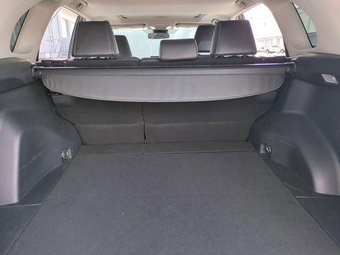 Used 2021 Toyota RAV4 XLE Premium FWD image 6