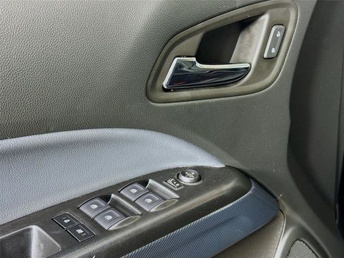 Used 2022 Chevrolet Colorado Z71 image 17