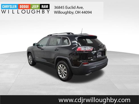 Used 2022 Jeep Cherokee Latitude Lux w/ Mopar Interior Package AWD/4WD image 6
