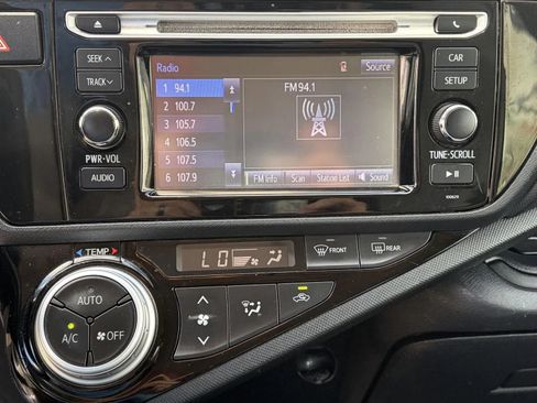 Used 2016 Toyota Prius C One FWD image 17