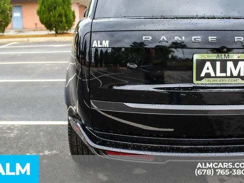 Used 2024 Land Rover Range Rover SE AWD/4WD image 12
