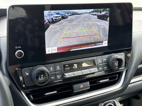 Used 2025 Toyota Grand Highlander FWD image 26