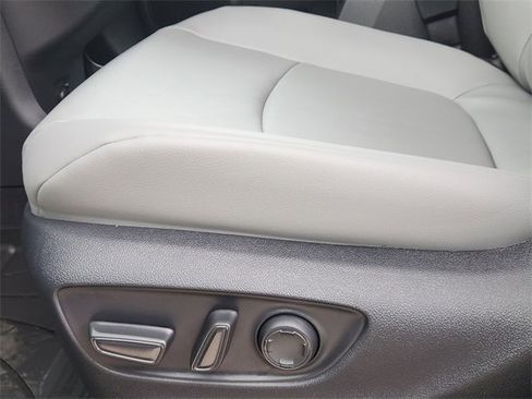 New 2026 Toyota Sienna XLE image 18