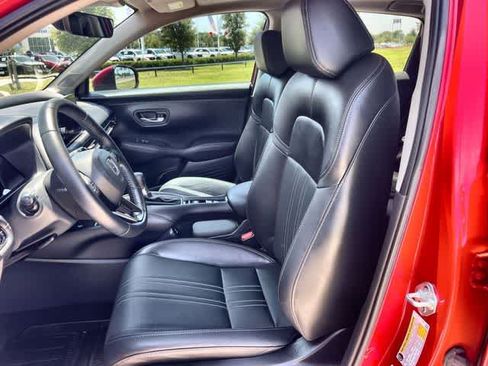 Used 2025 Honda HR-V EX-L image 11
