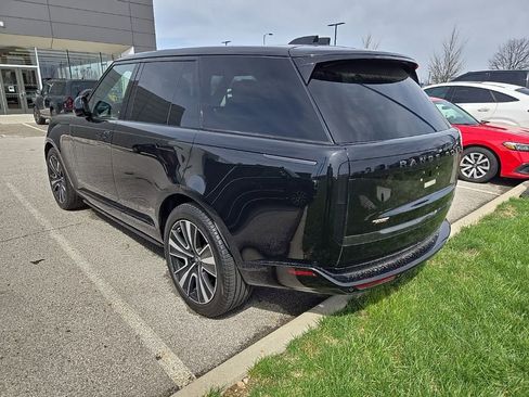 Used 2024 Land Rover Range Rover SE image 7