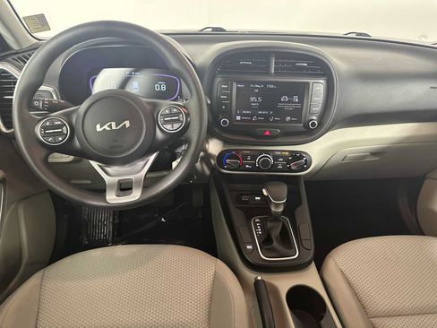 Used 2023 Kia Soul LX FWD image 24