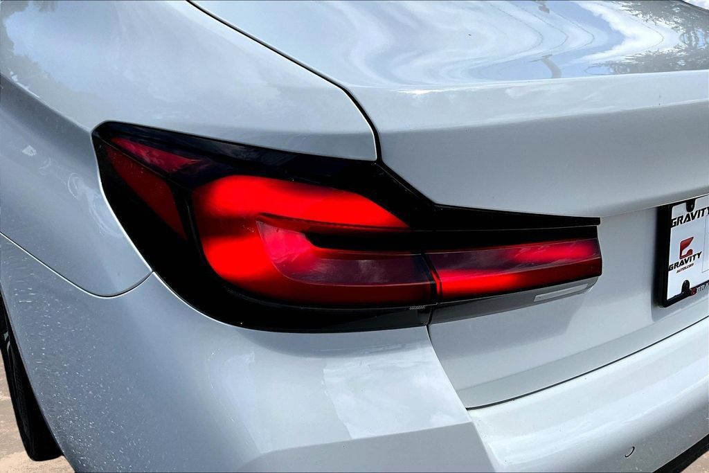 Used 2021 BMW 540i w/ M Sport Package RWD image 21