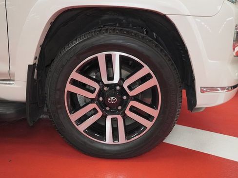 Certified 2022 Toyota 4Runner Limited image 40