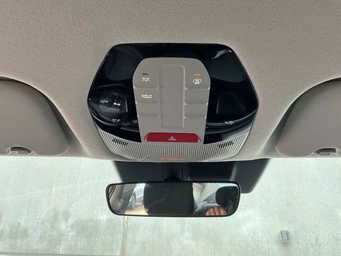 Used 2025 Kia K4 LXS image 15