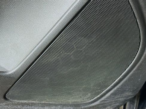 Used 2017 GMC Canyon SLE w/ SLE Convenience Package image 19