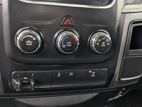 Used 2016 RAM 2500 Tradesman w/ Chrome Appearance Group AWD/4WD image 25