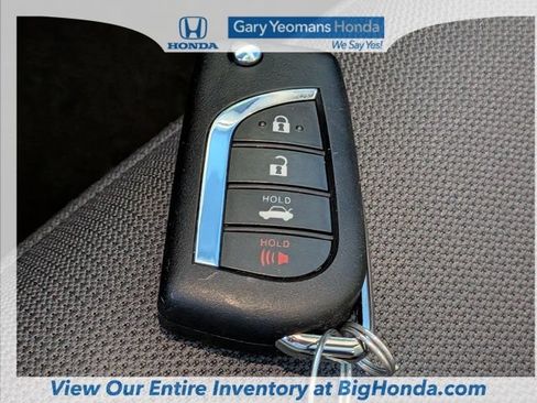 Used 2023 Toyota Corolla LE FWD image 31