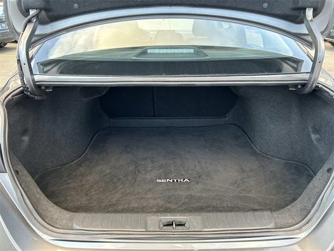 Used 2024 Nissan Sentra SV image 13