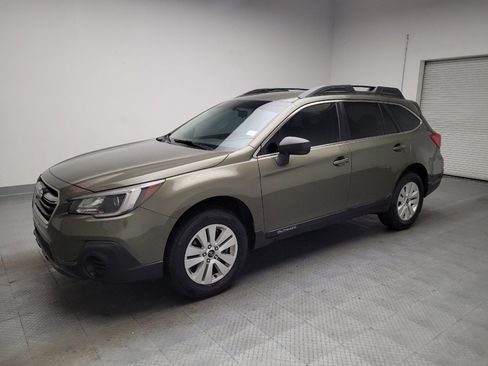 Used 2018 Subaru Outback 2.5i AWD/4WD image 2