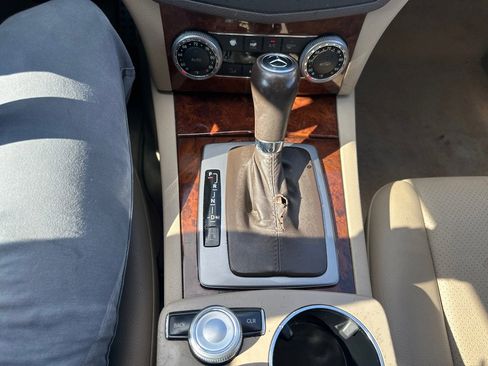 Used 2010 Mercedes-Benz C 300 4MATIC Sedan image 14