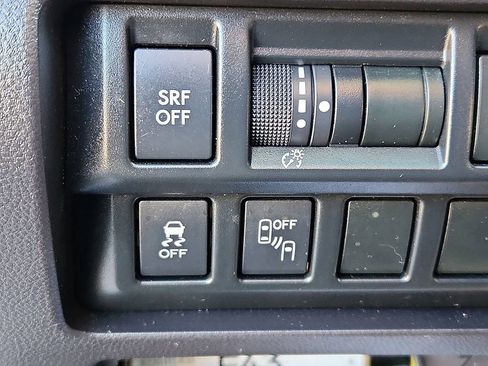 Used 2019 Subaru Impreza 2.0i Premium w/ Eyesight & BSD/Rcta & SRF image 14