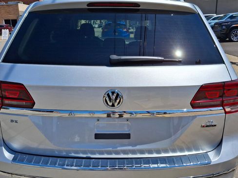 Used 2019 Volkswagen Atlas SE w/ Towing Package AWD/4WD image 5