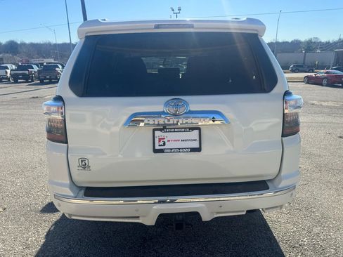 Used 2019 Toyota 4Runner Limited image 4