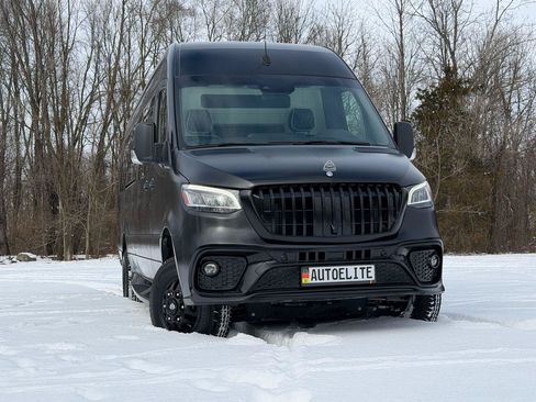 Used 2023 Mercedes-Benz Sprinter 3500 w/ Parking Package image 27