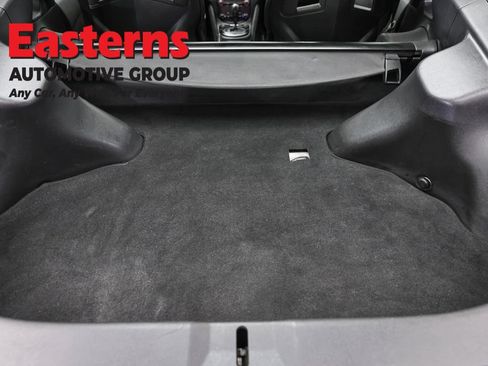 Used 2020 Nissan 370Z NISMO RWD image 9