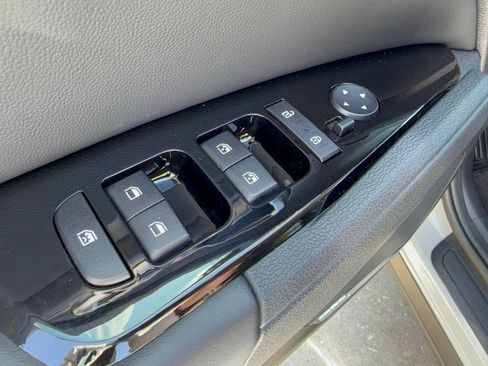 Used 2024 Kia Sportage SX FWD image 15