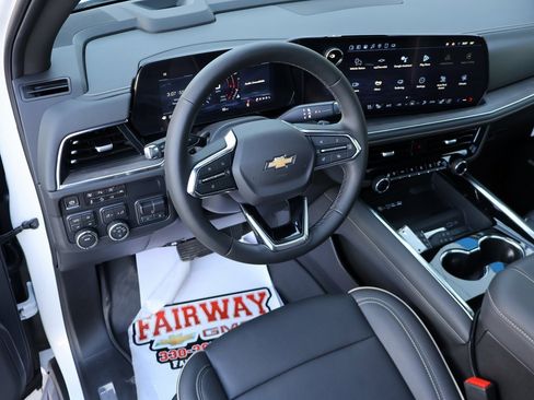 New 2025 Chevrolet Suburban Premier w/ Sun And Tow Package image 27