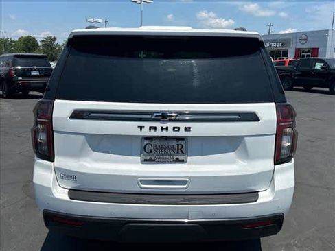 Used 2022 Chevrolet Tahoe Z71 w/ Luxury Package AWD/4WD image 4