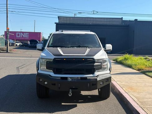 Used 2019 Ford F150 Lariat w/ Equipment Group 502A Luxury AWD/4WD image 8