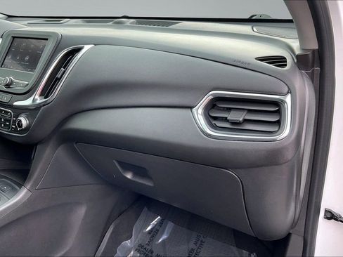 Used 2023 Chevrolet Equinox LT image 17