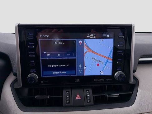 Used 2020 Toyota RAV4 Limited image 14