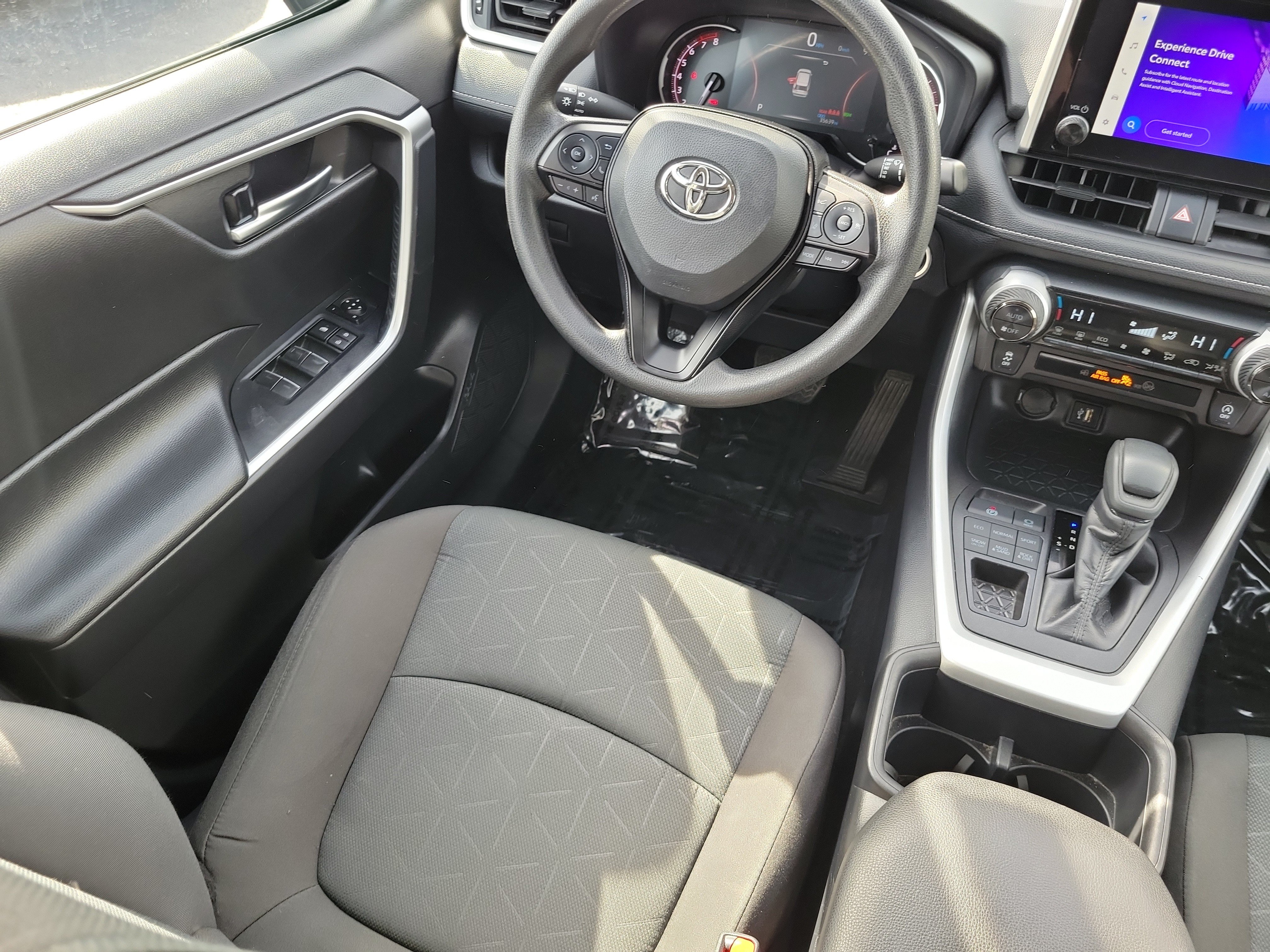 Certified 2025 Toyota RAV4 XLE AWD/4WD image 16