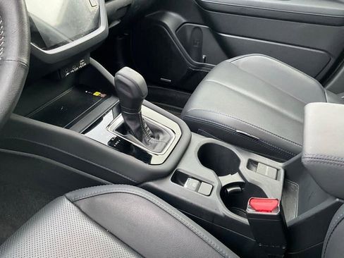 Certified 2025 Subaru Forester Limited image 9