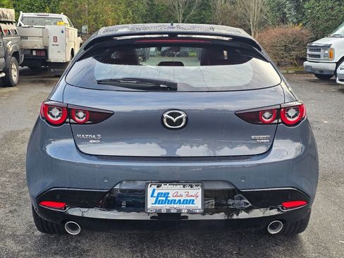 New 2026 MAZDA MAZDA3 Hatchback w/Premium Plus Pkg image 6