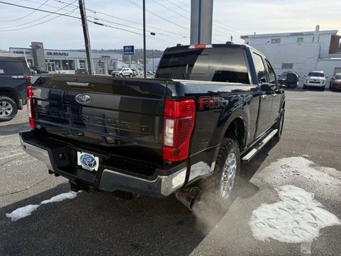 Used 2022 Ford F250 Lariat w/ Chrome Package image 8