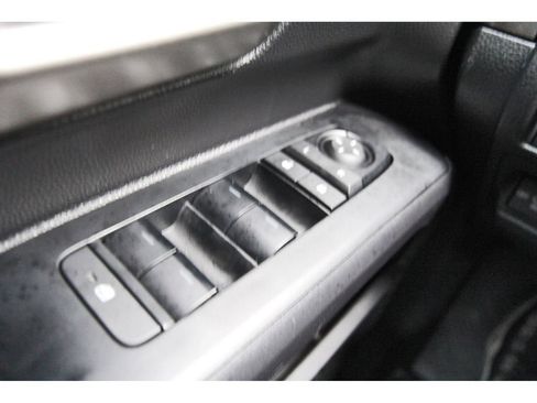 Used 2025 Toyota Tacoma Limited AWD/4WD image 20