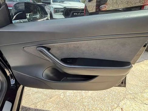 Used 2018 Tesla Model 3 Long Range RWD image 14