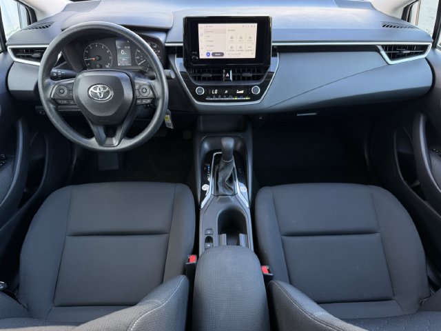 Used 2025 Toyota Corolla LE FWD image 11