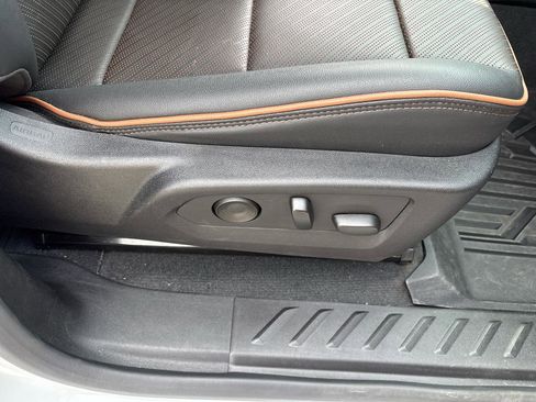 Used 2023 GMC Canyon AT4 w/ AT4 Premium Package AWD/4WD image 28