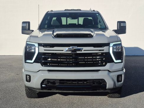 Used 2024 Chevrolet Silverado 3500 LTZ w/ LTZ Plus Package image 13