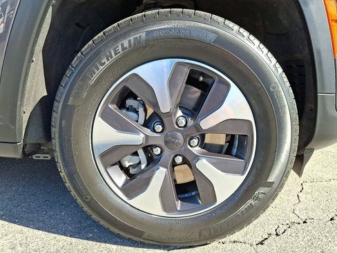 Certified 2024 Jeep Grand Cherokee Limited 4xe AWD/4WD image 8