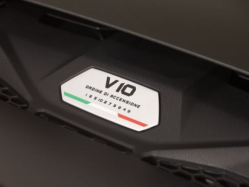 Used 2022 Lamborghini Huracan EVO image 74