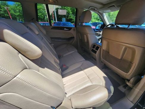 Used 2013 Mercedes-Benz GL 450 4MATIC image 17