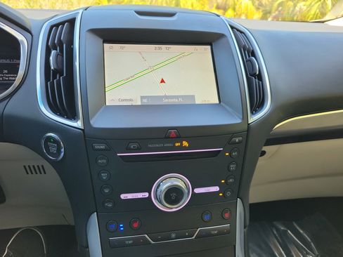 Used 2019 Ford Edge Titanium w/ Equipment Group 301A image 21