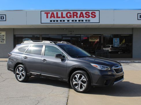 Used 2020 Subaru Outback Limited image 2