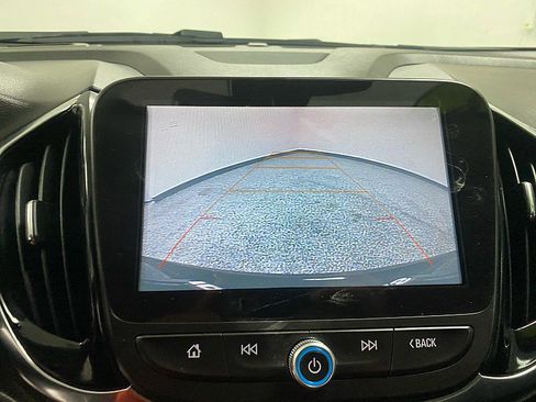 Used 2018 Chevrolet Volt Premier w/ Driver Confidence Package image 23