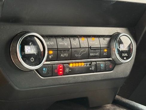 Used 2019 Ford Expedition Limited w/ Equipment Group 301A image 16